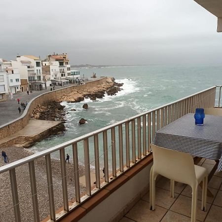 Port De'N Perris Apartment เลสกาลา ภายนอก รูปภาพ