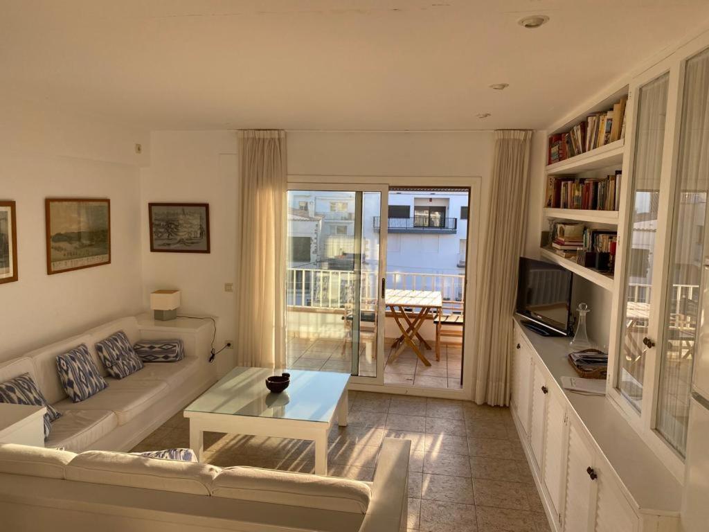 Port De'N Perris Apartment เลสกาลา ภายนอก รูปภาพ