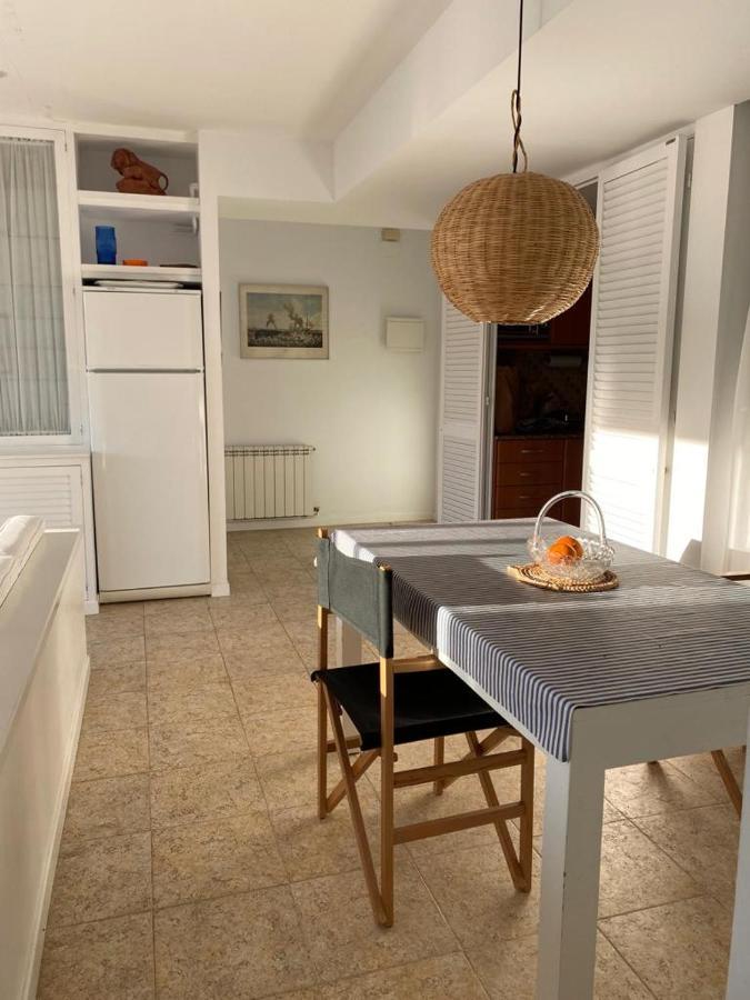 Port De'N Perris Apartment เลสกาลา ภายนอก รูปภาพ