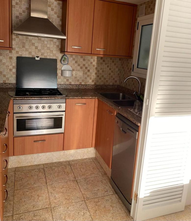 Port De'N Perris Apartment เลสกาลา ภายนอก รูปภาพ