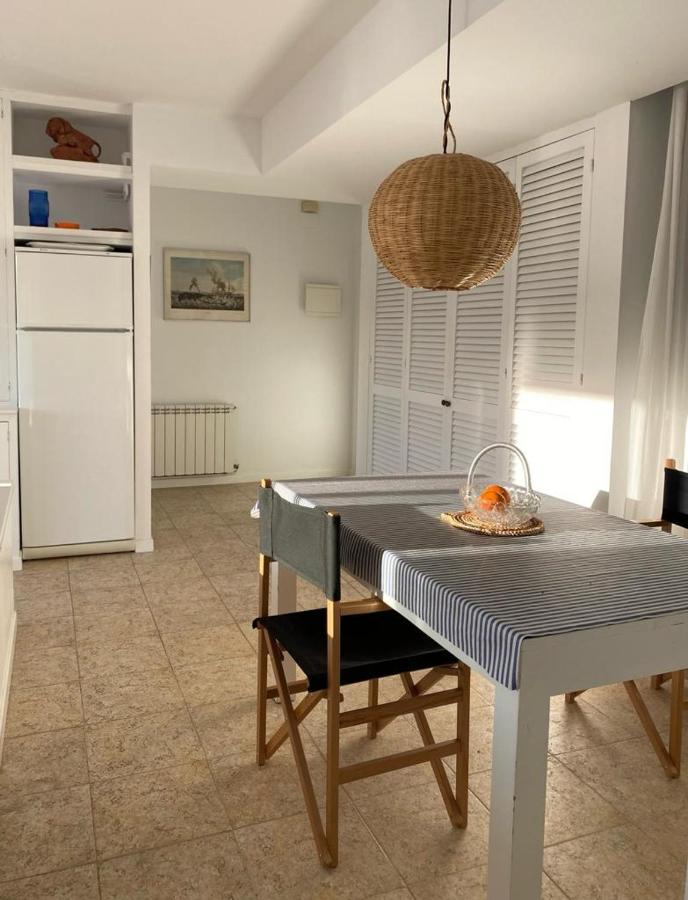 Port De'N Perris Apartment เลสกาลา ภายนอก รูปภาพ