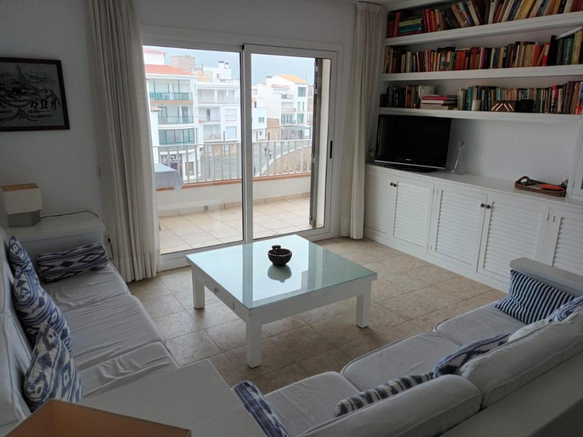 Port De'N Perris Apartment เลสกาลา ภายนอก รูปภาพ